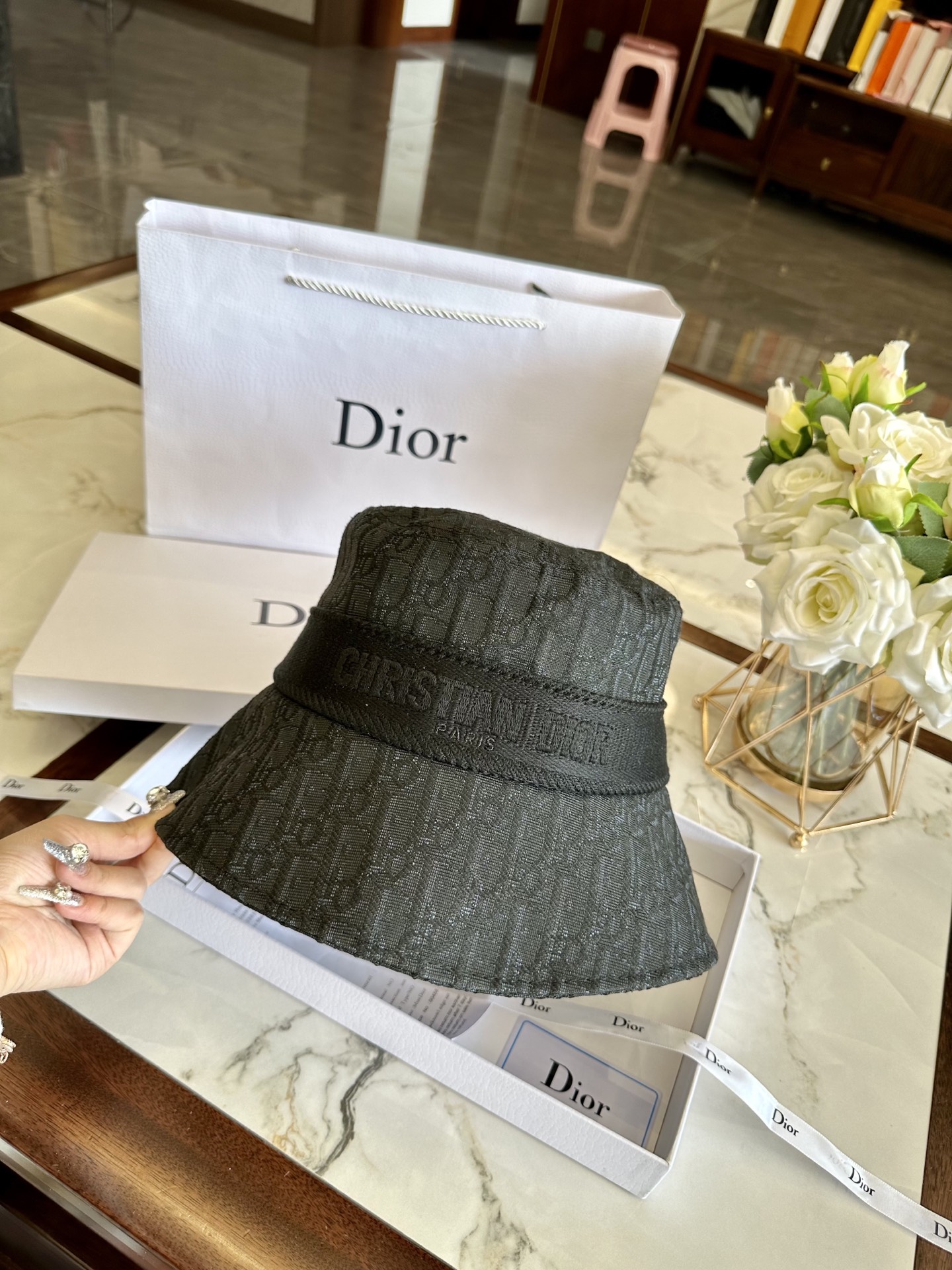 dior hat model 39